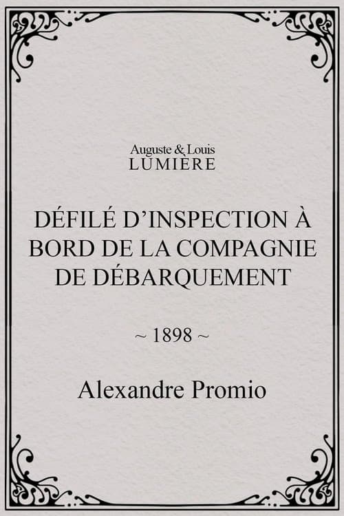 Défilé d’inspection à bord de la compagnie de débarquement